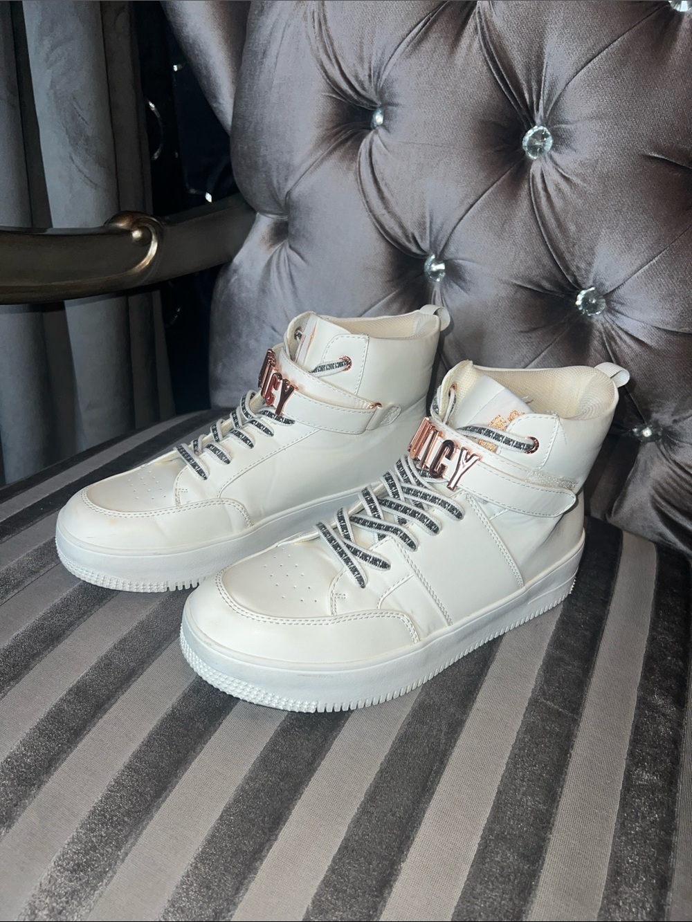 Juicy Couture White & Rose Gold High Top Sneakers ✨ Size 9.5